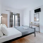 Marousi Rooms