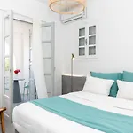Symmetry Suites
