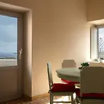 Nomikos Mansion