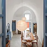 Lucky Homes - Oia