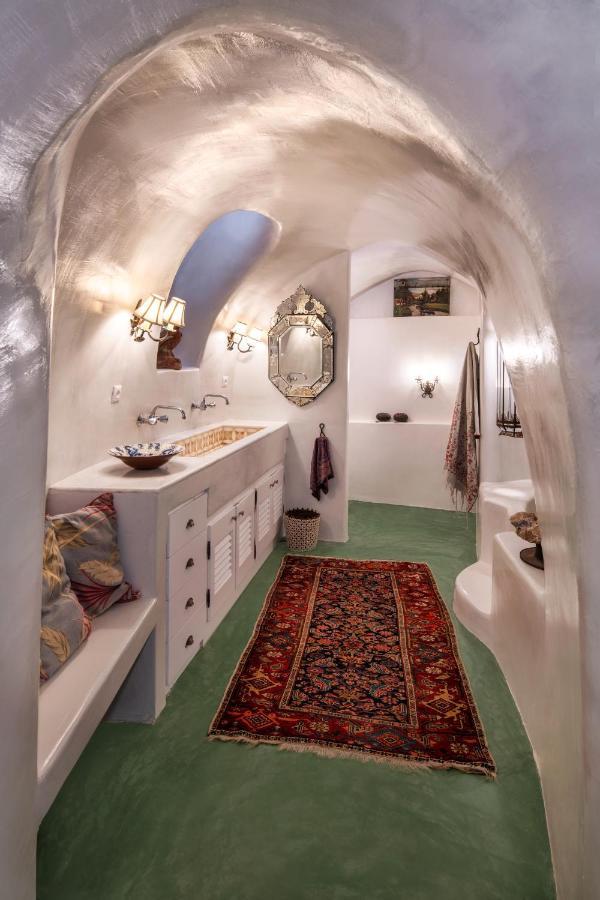 Hiraeth Santorini