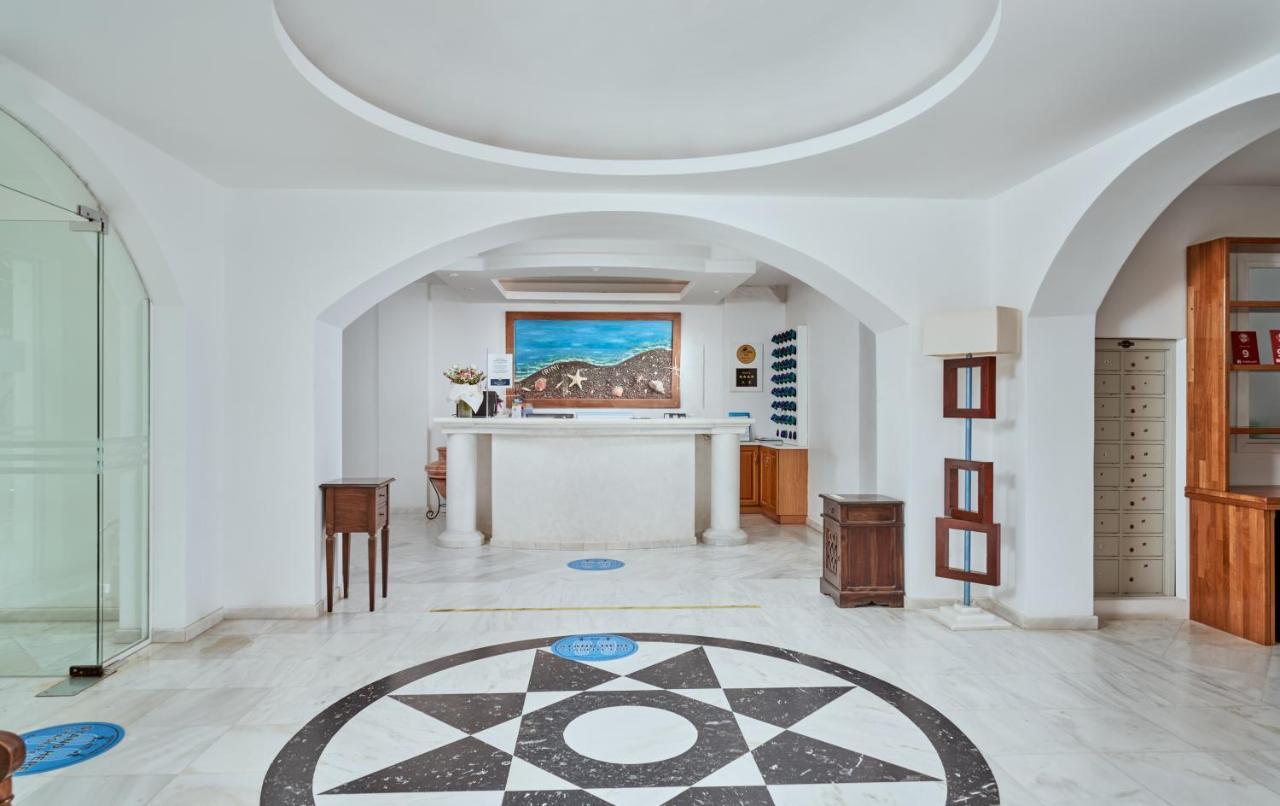 Meltemi Excelsior 4* Perissa (Santorini)