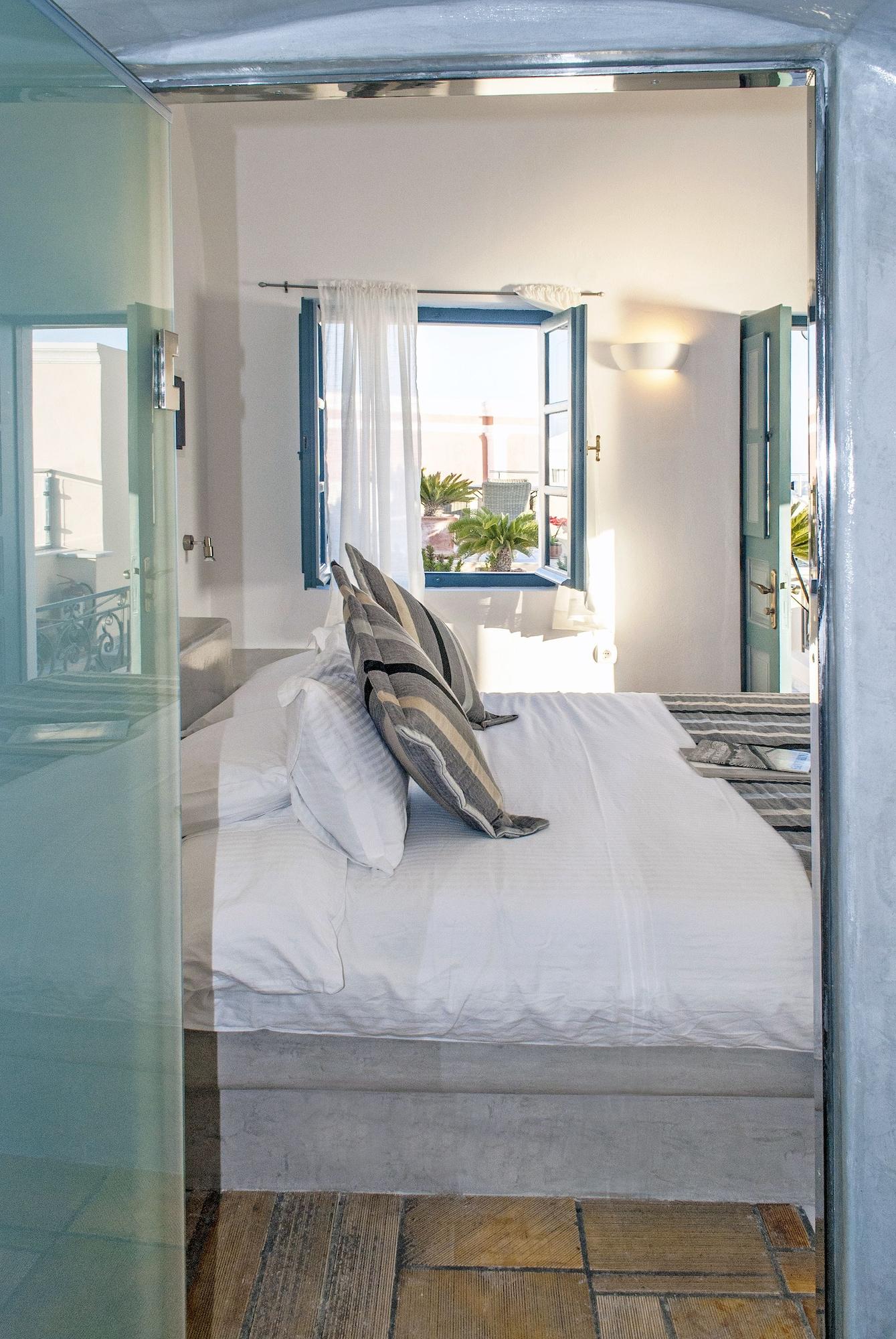 Anteliz 4* Fira (Santorini)