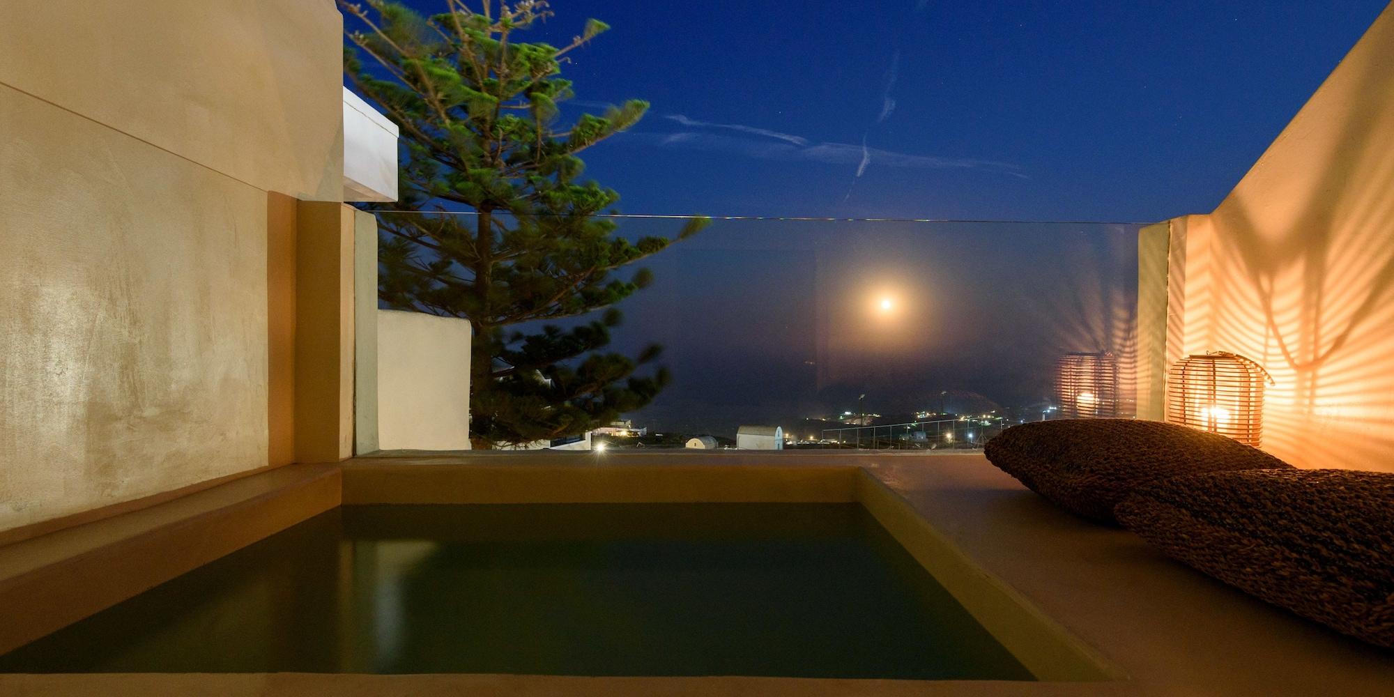 Divelia East Bed & Breakfast 3*