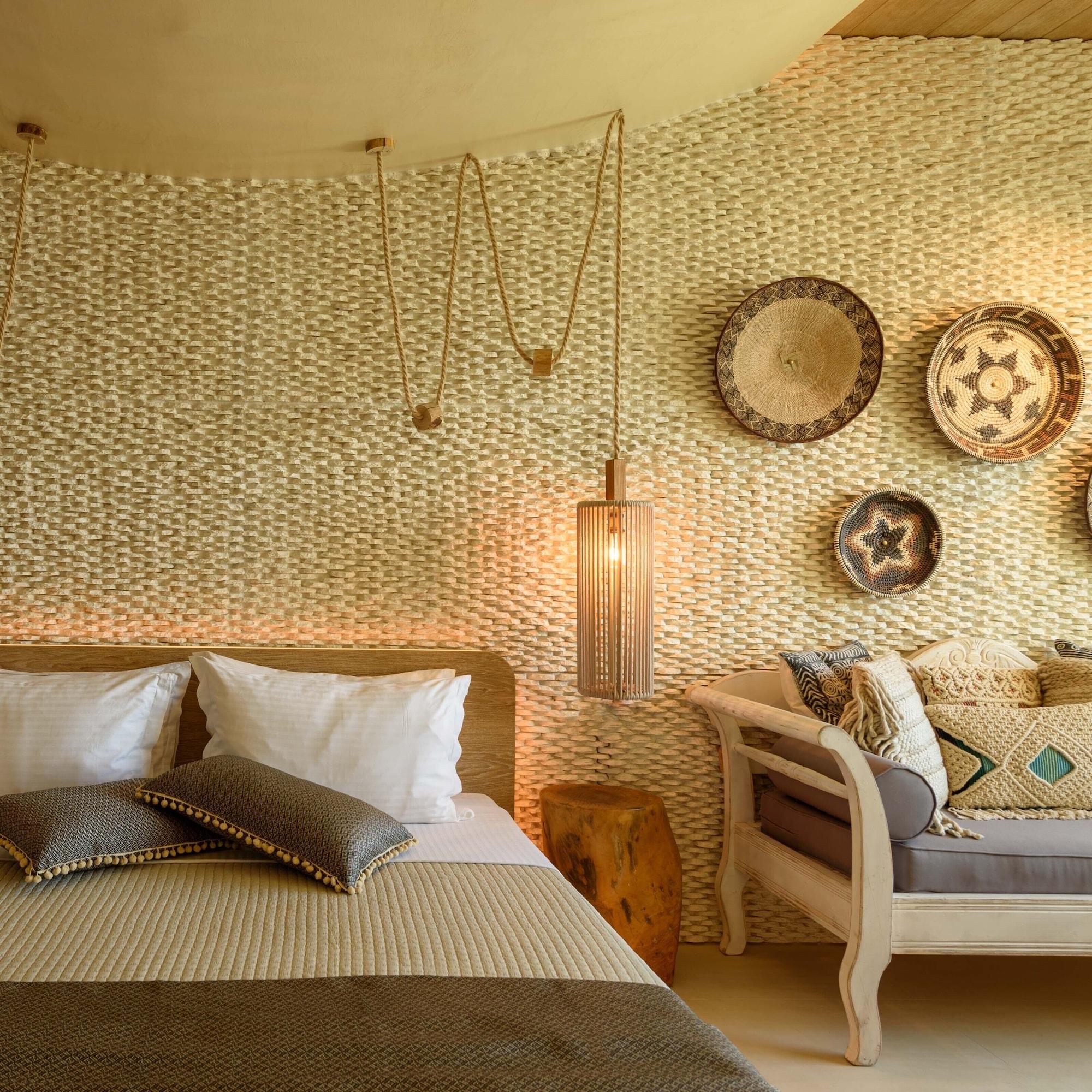 Divelia East Bed & Breakfast 3*