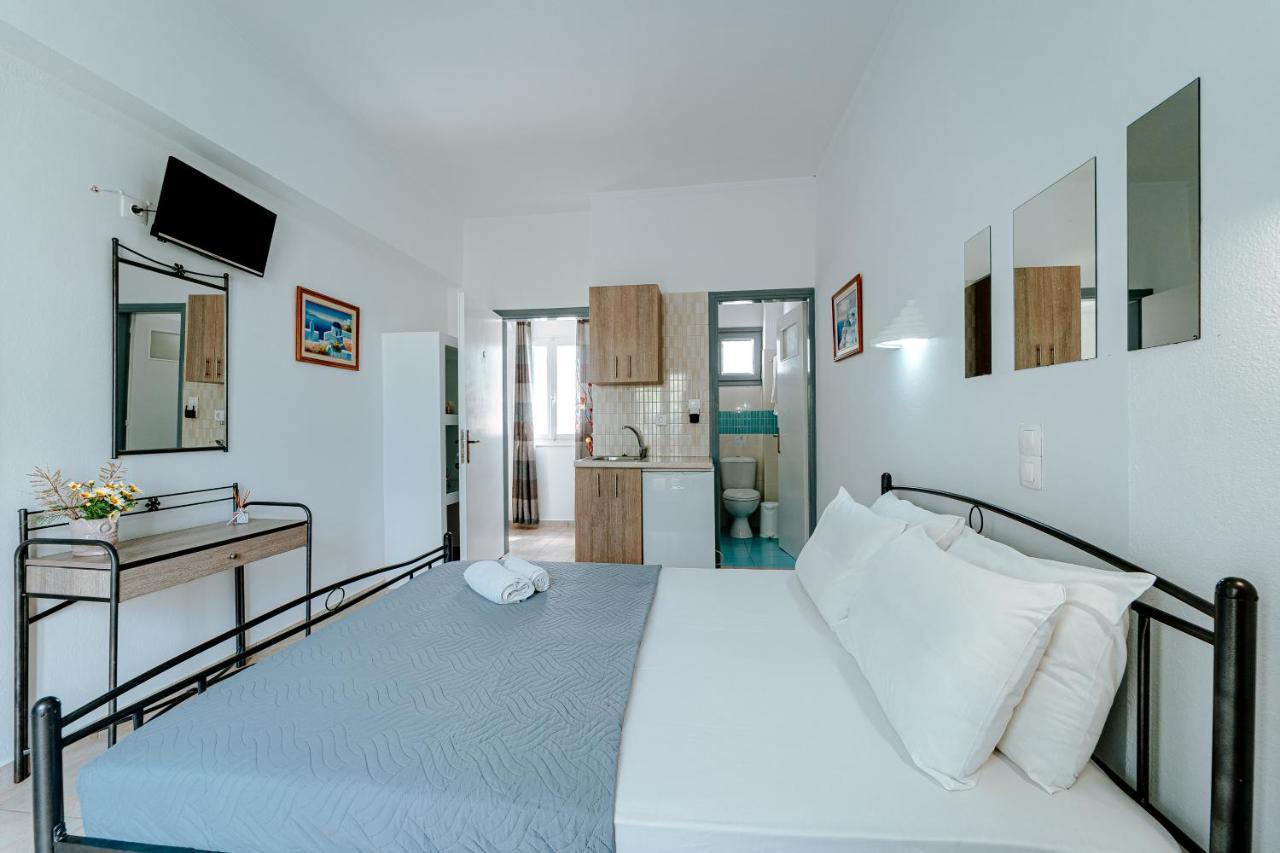 Aparthotel Marousi Perissa (Santorini)