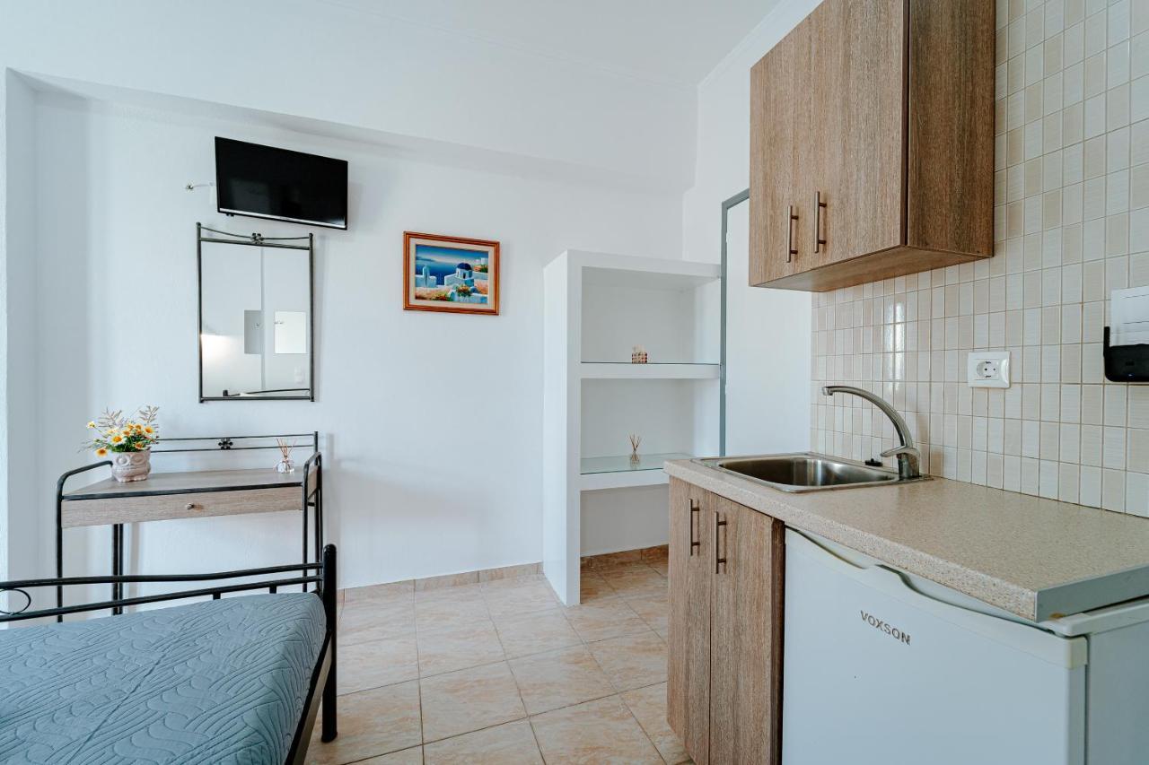 Marousi Aparthotel 2*