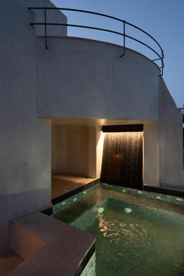 Areos Luxury *
