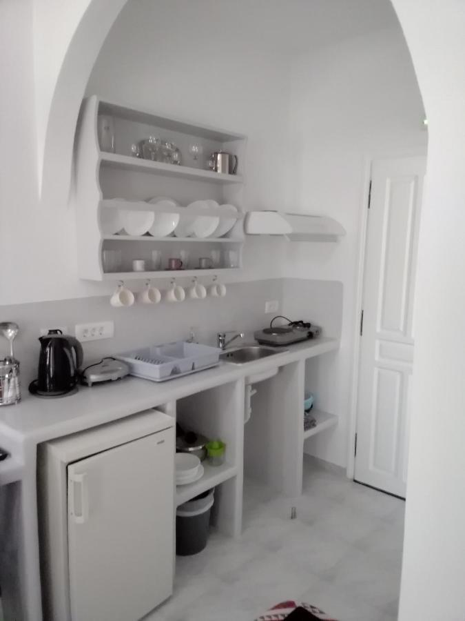 Irineos * Perissa (Santorini)