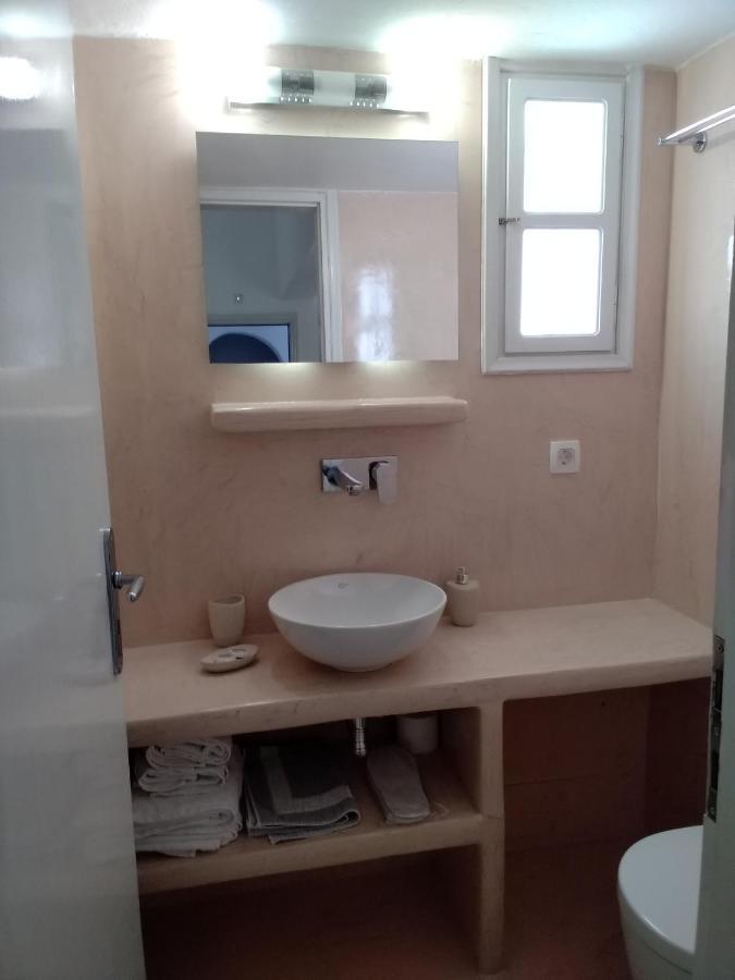 Irineos Apartment *