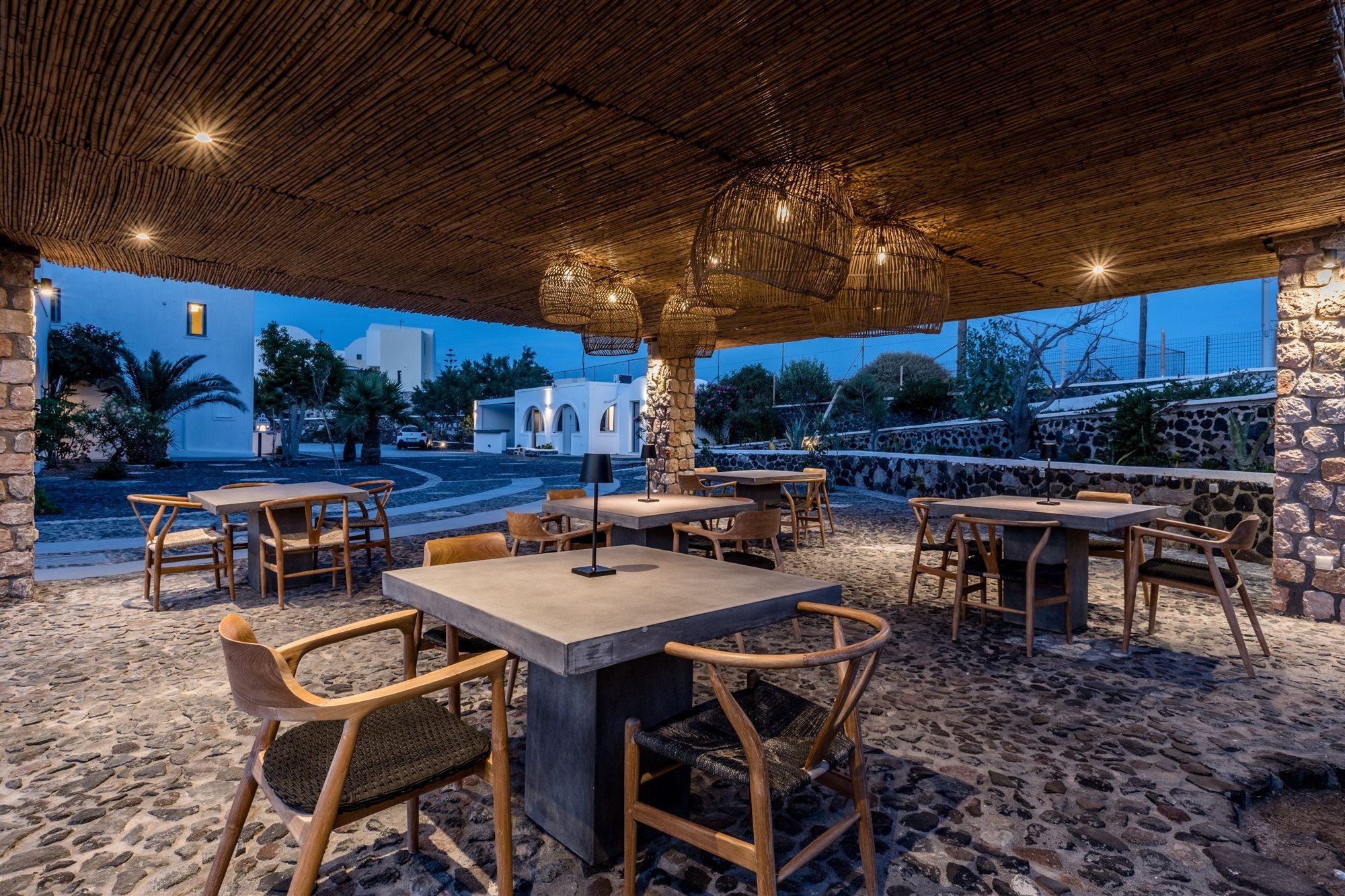 Symmetry Hotel 4*