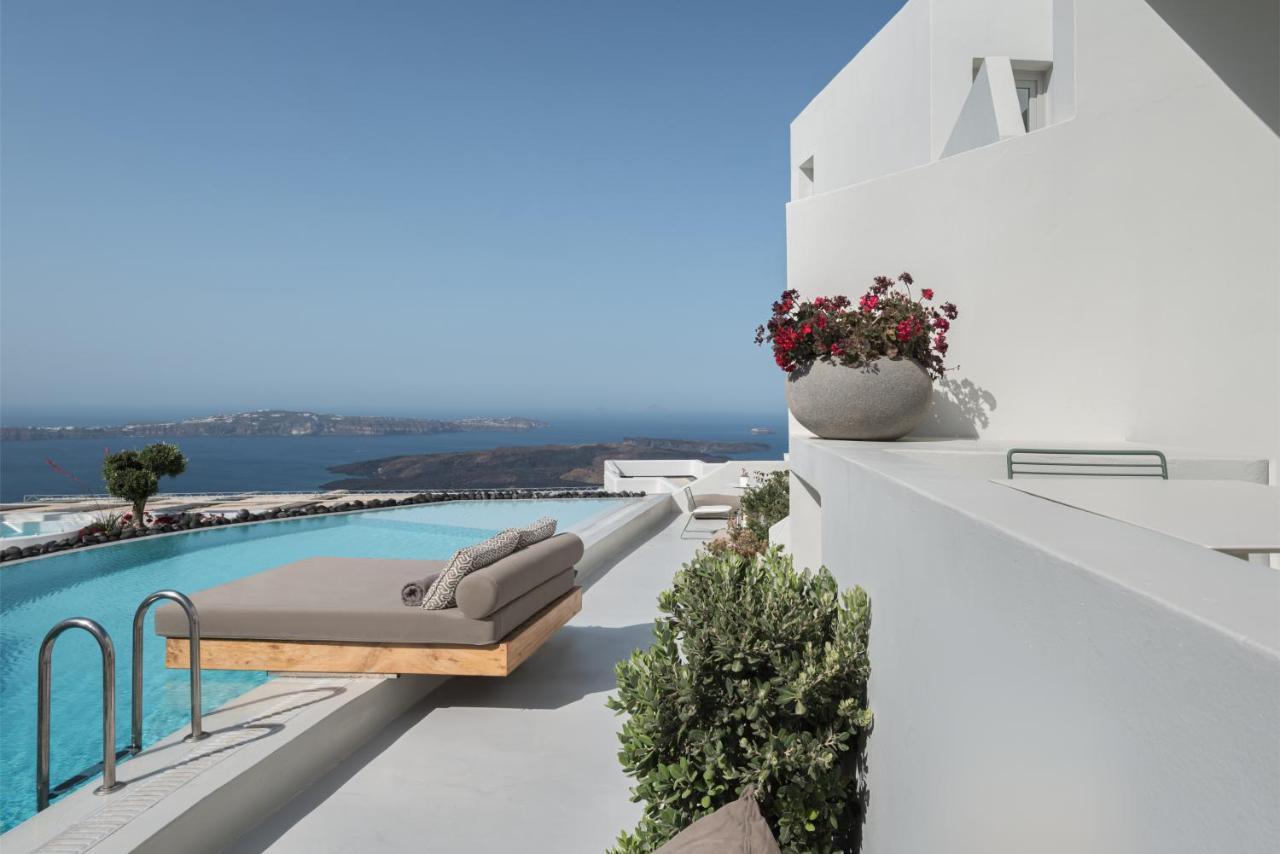 Akra & Hotel