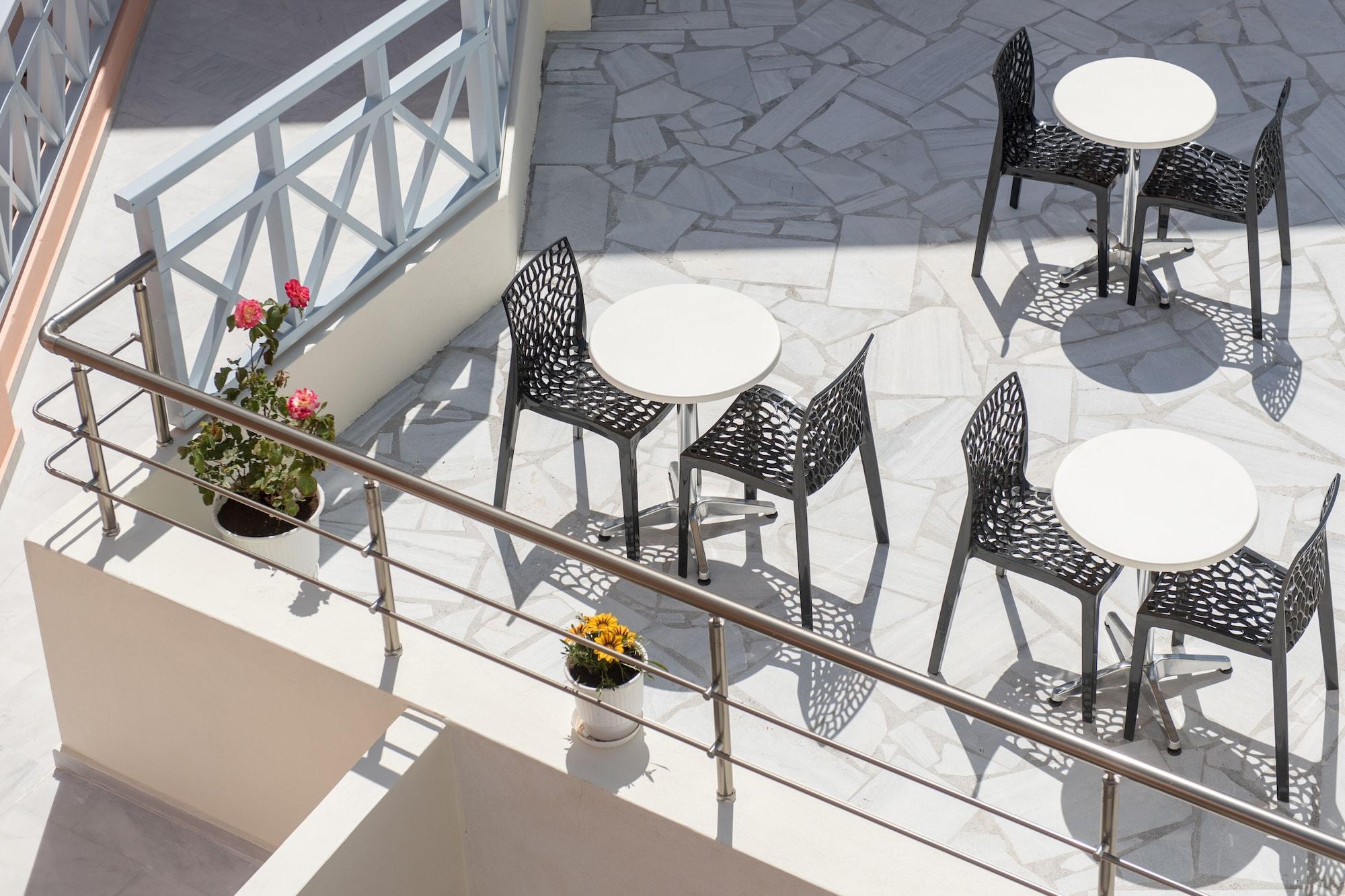 Selini ηotel (adults Only) 3* Kamari (Santorini)