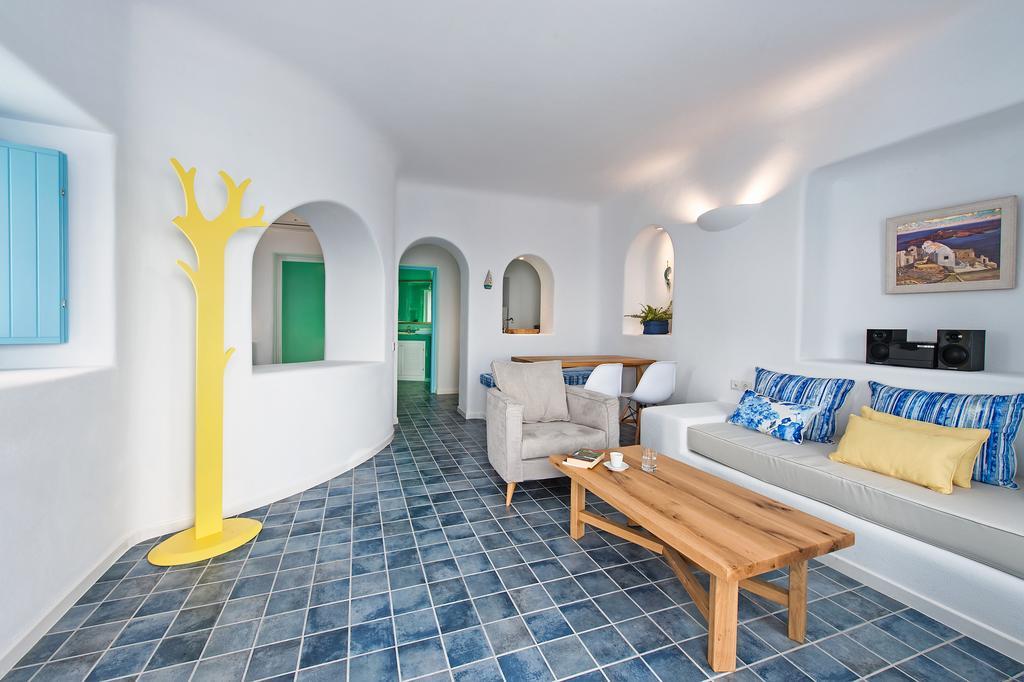 Ananda Apartment Imerovigli (Santorini)