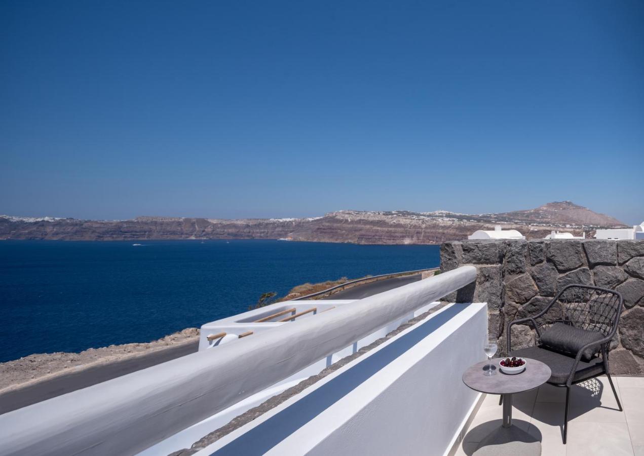 Acro Blue Luxury Bed & Breakfast