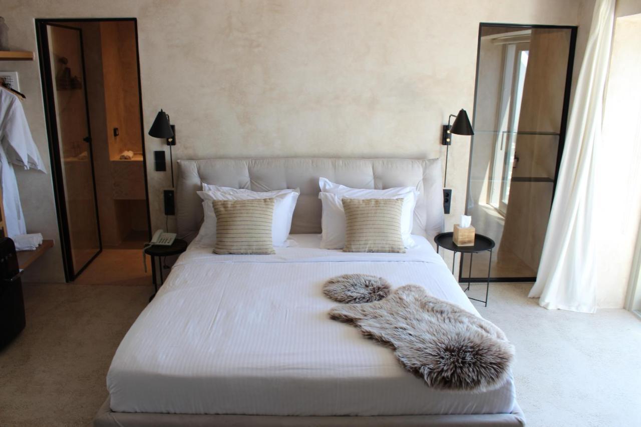 Cocoon (adults Only)