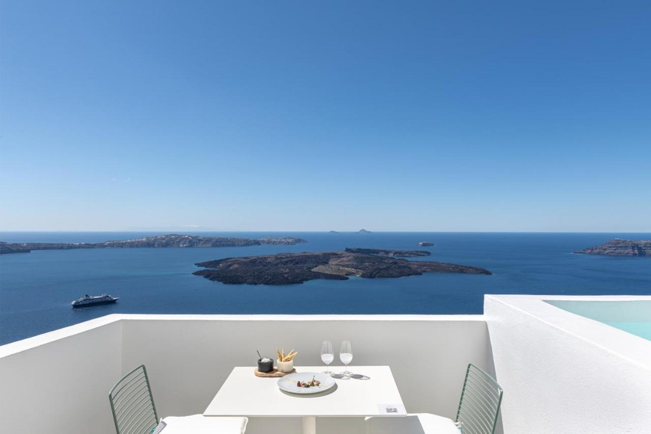 Akra & Hotel 3*