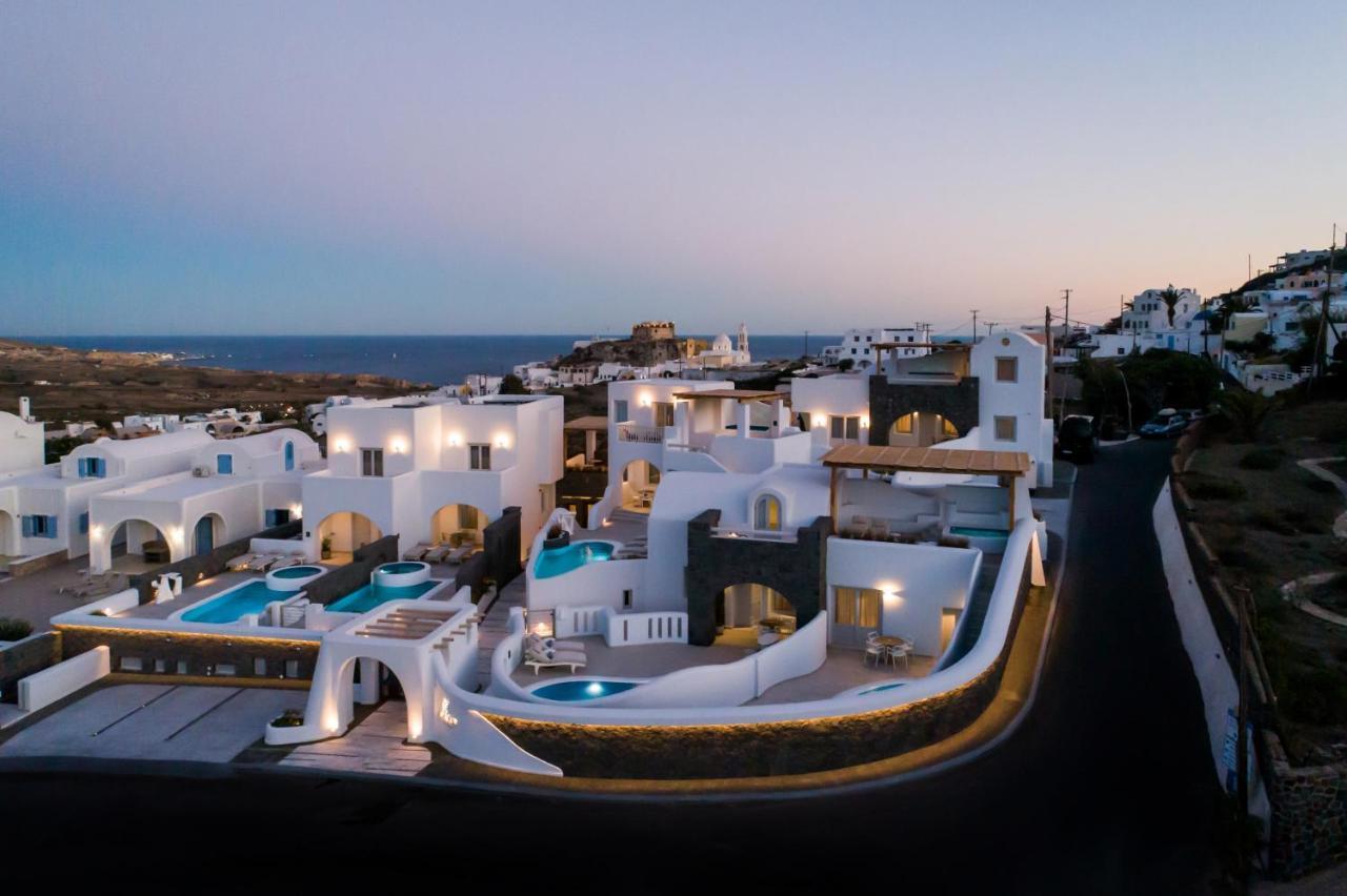 Acro Blue Luxury Bed & Breakfast 4*