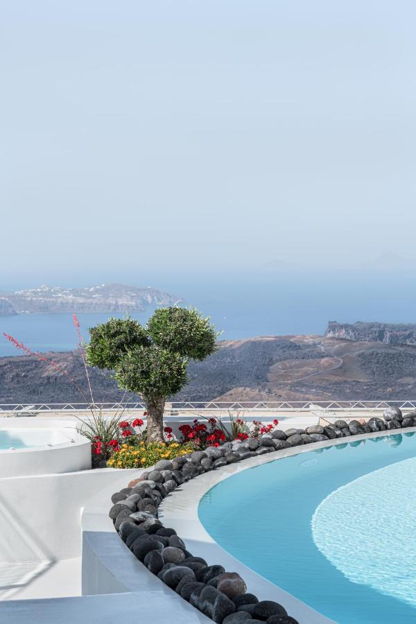 Akra & 3* Imerovigli (Santorini)