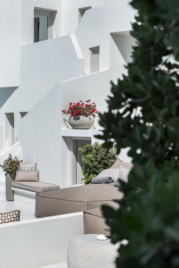Hotel Akra & Imerovigli (Santorini)