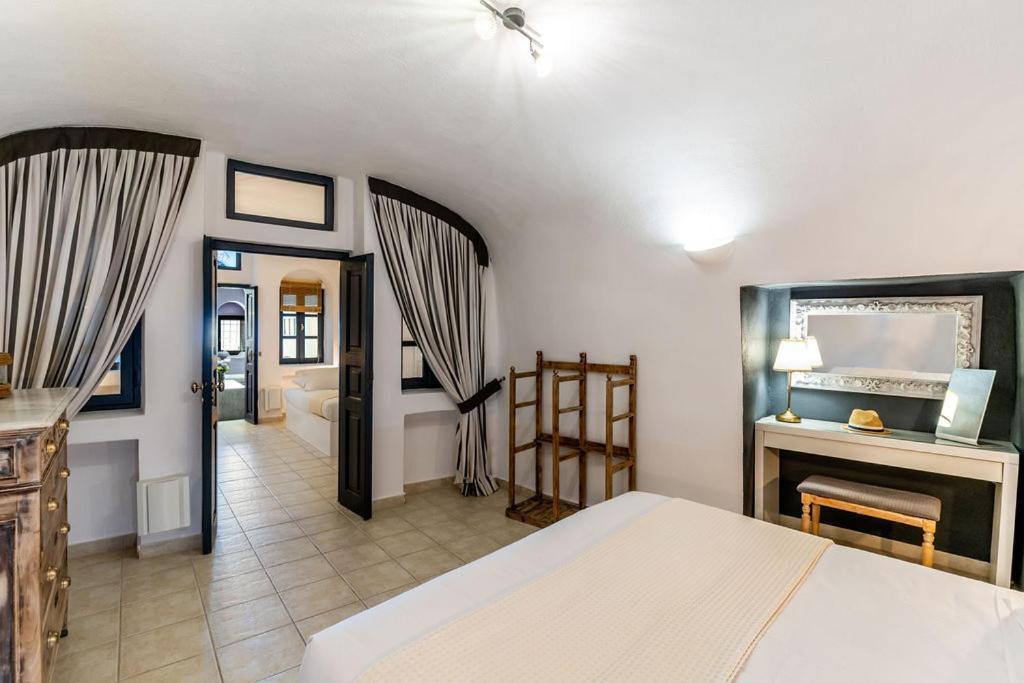 Mardanza House * Imerovigli (Santorini)
