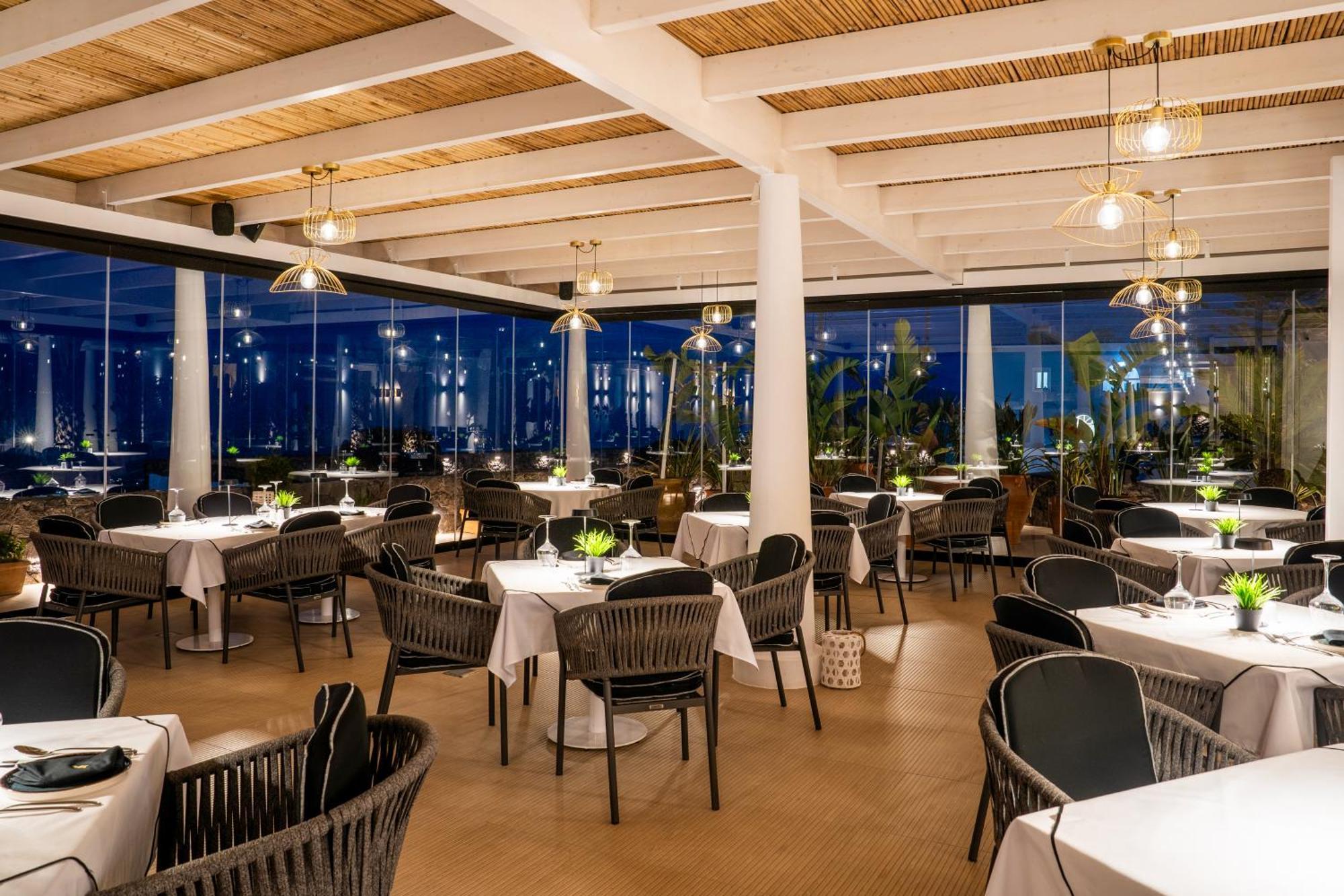 Hotel Cresanto Luxury 5*