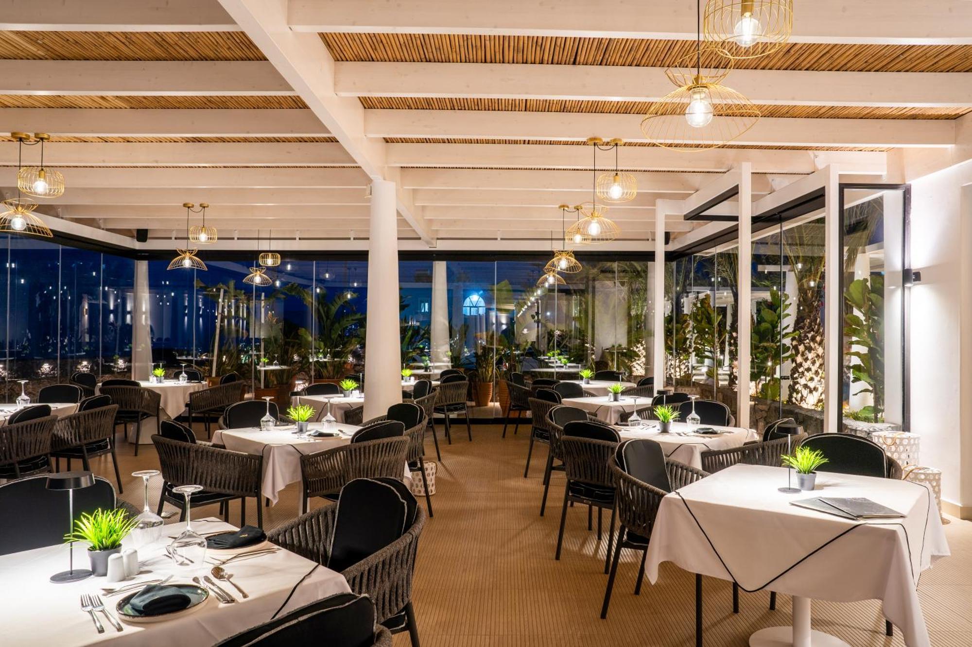 Hotel Cresanto Luxury Imerovigli (Santorini)