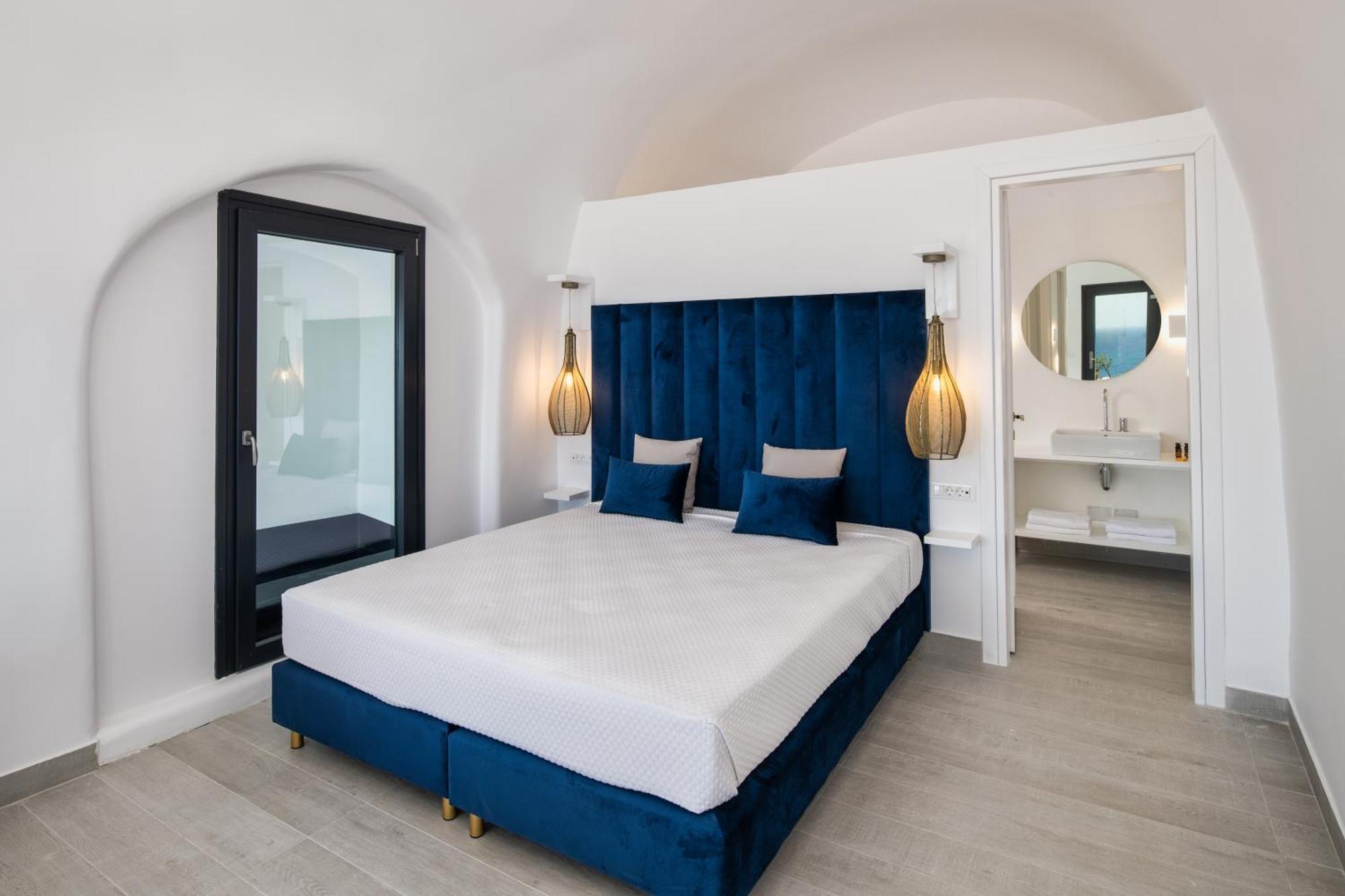Palm Island Hotel Imerovigli (Santorini)