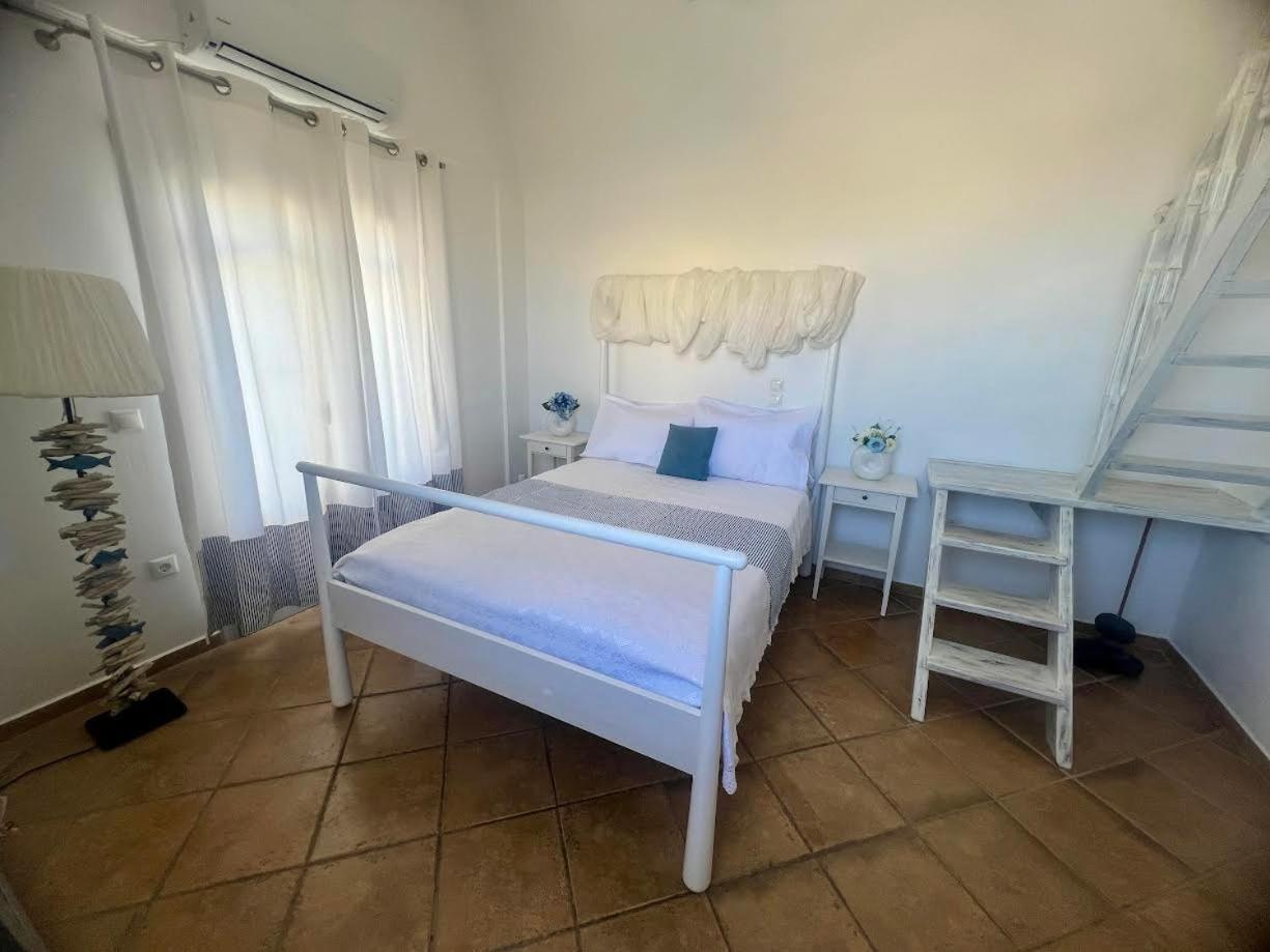 Santorini Mesotopos Aparthotel 3*
