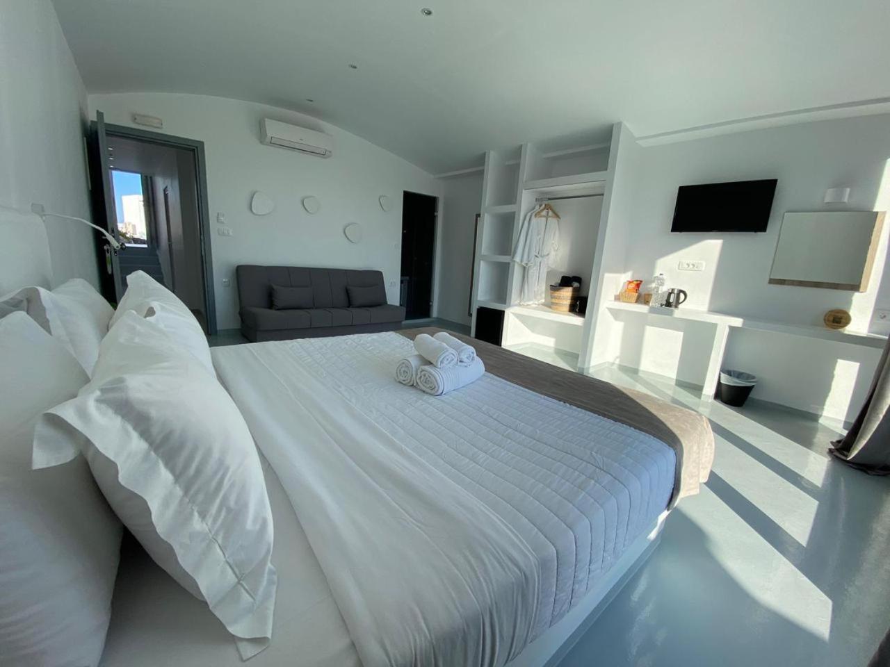 Serenita Luxury Akrotiri (Santorini)