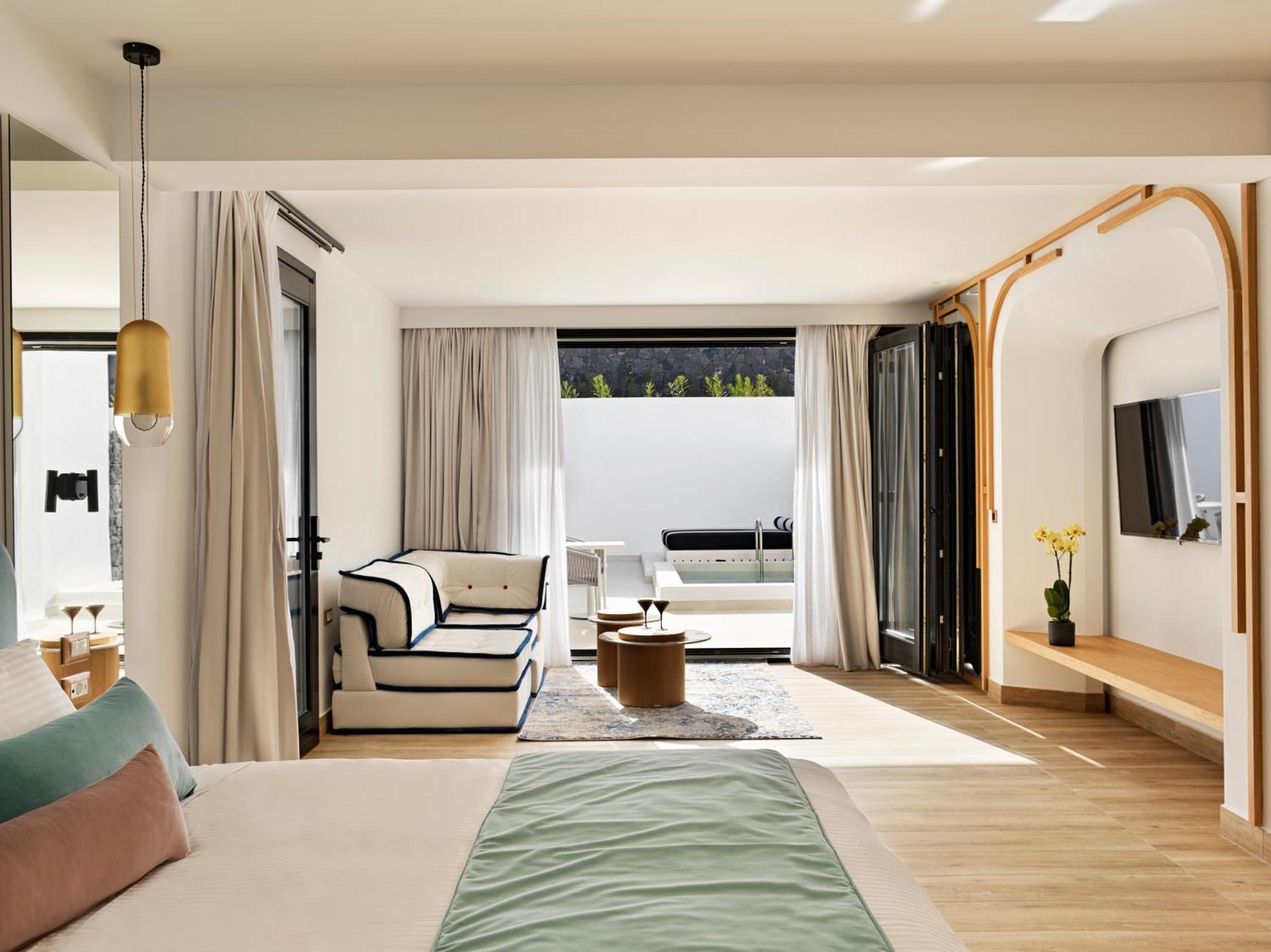 Hotel Cresanto Luxury 5*
