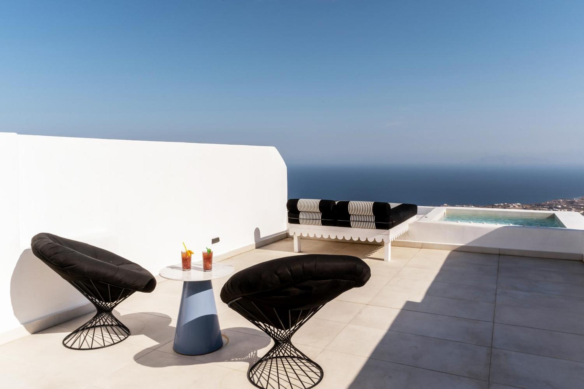 Cresanto Luxury Hotel