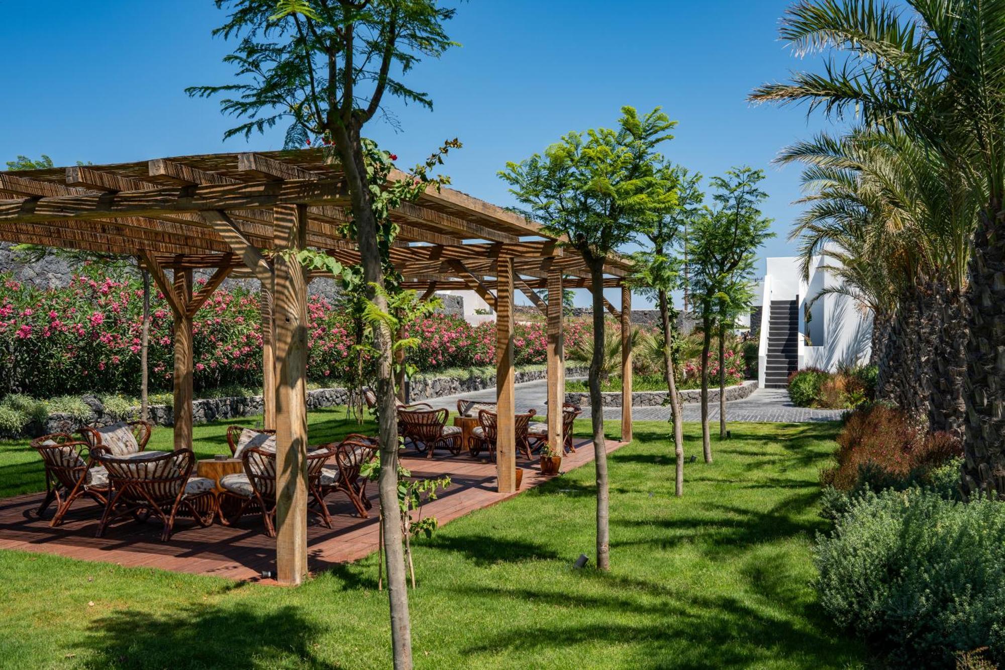 Hotel Cresanto Luxury