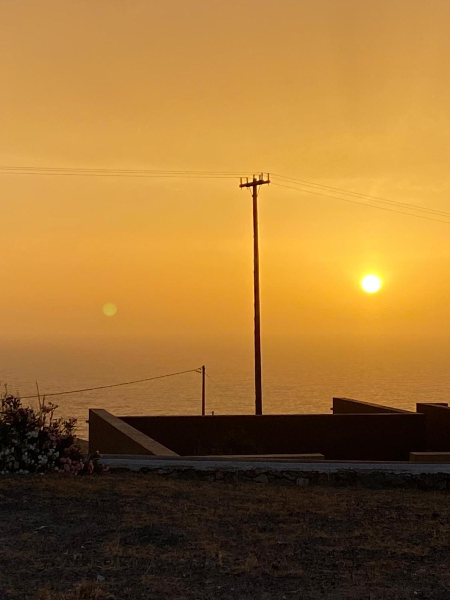 Golden Horizon *