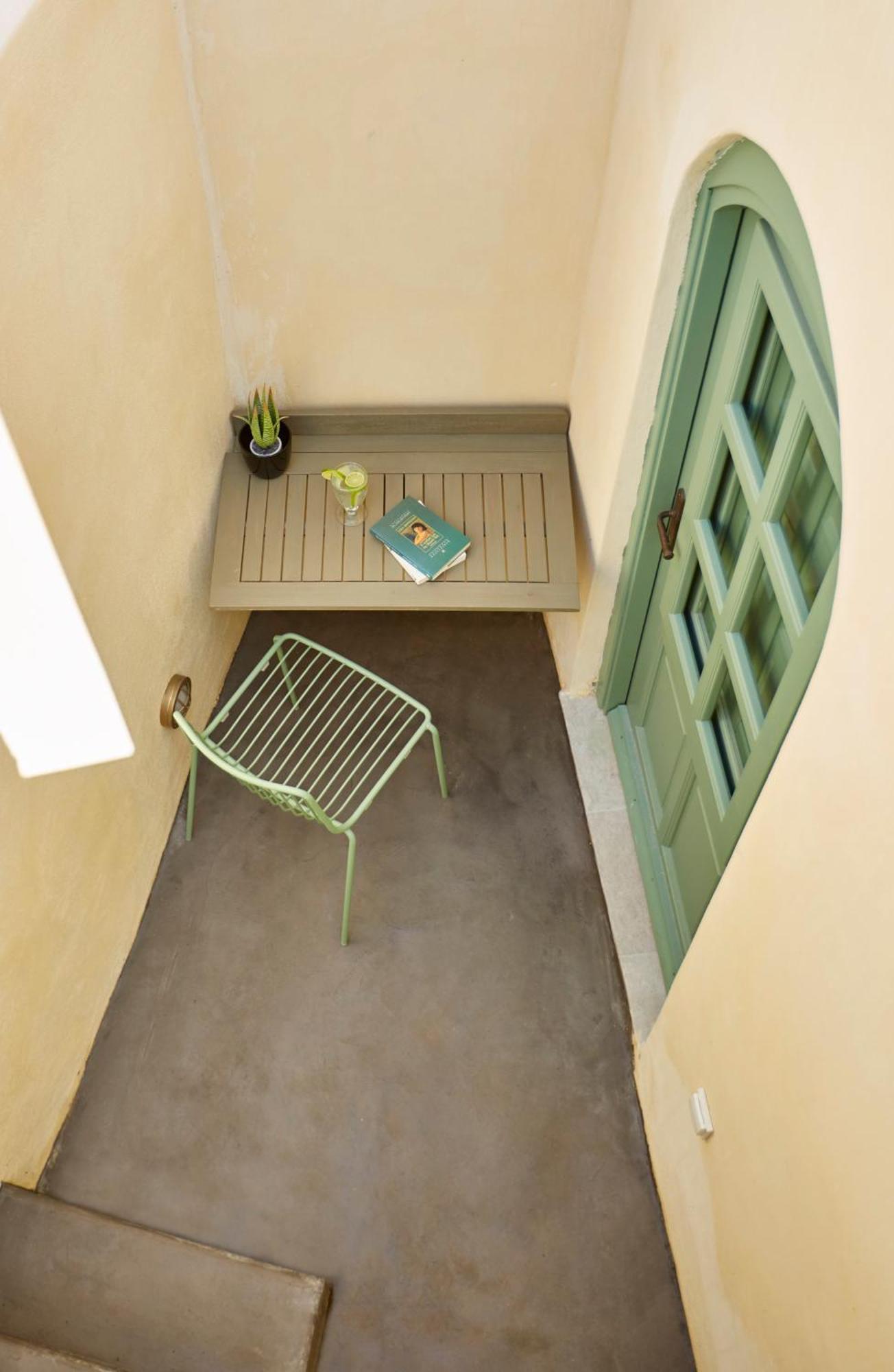Aparthotel Yellow Orchid Cycladic House Pyrgos Kallistis