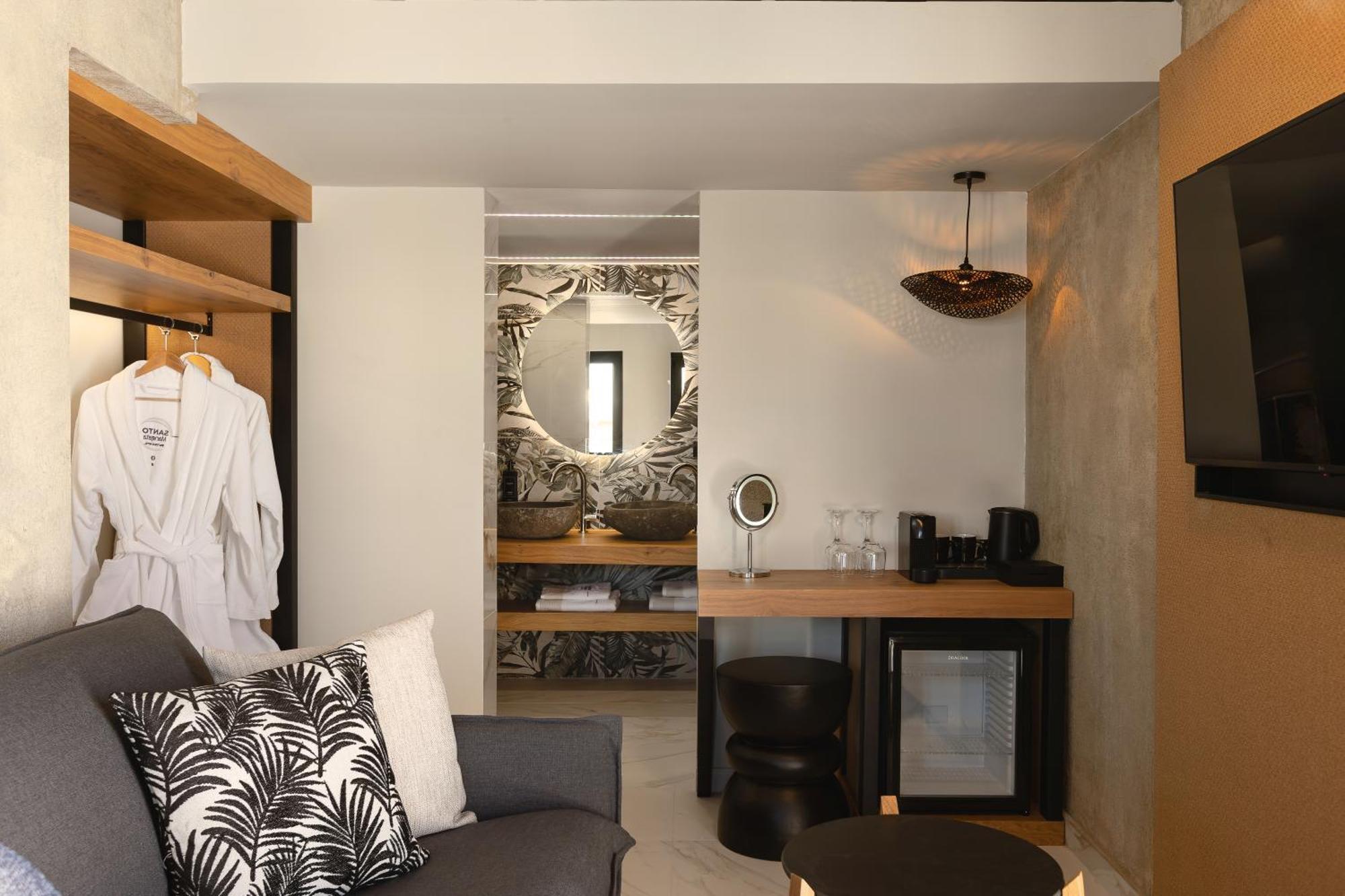 Santo Mangata Boutique Perissa (Santorini)