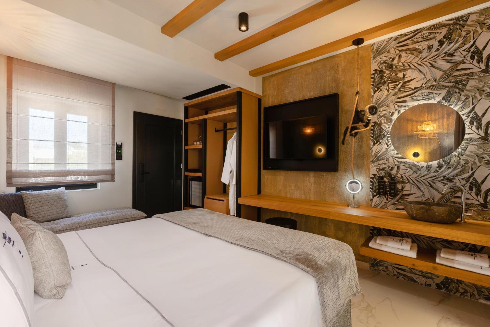 Santo Mangata Boutique Hotel Perissa (Santorini)