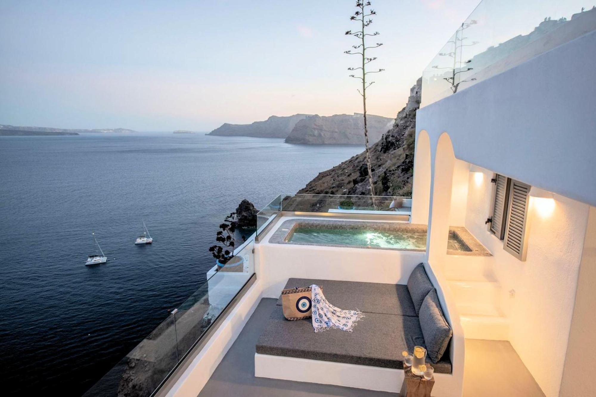 Villa Caldera Horizon Grand Cave Oia, Santorini Private Terrace Outdoor Hot Tub Breathtaking Caldera Views Oia (Santorini)