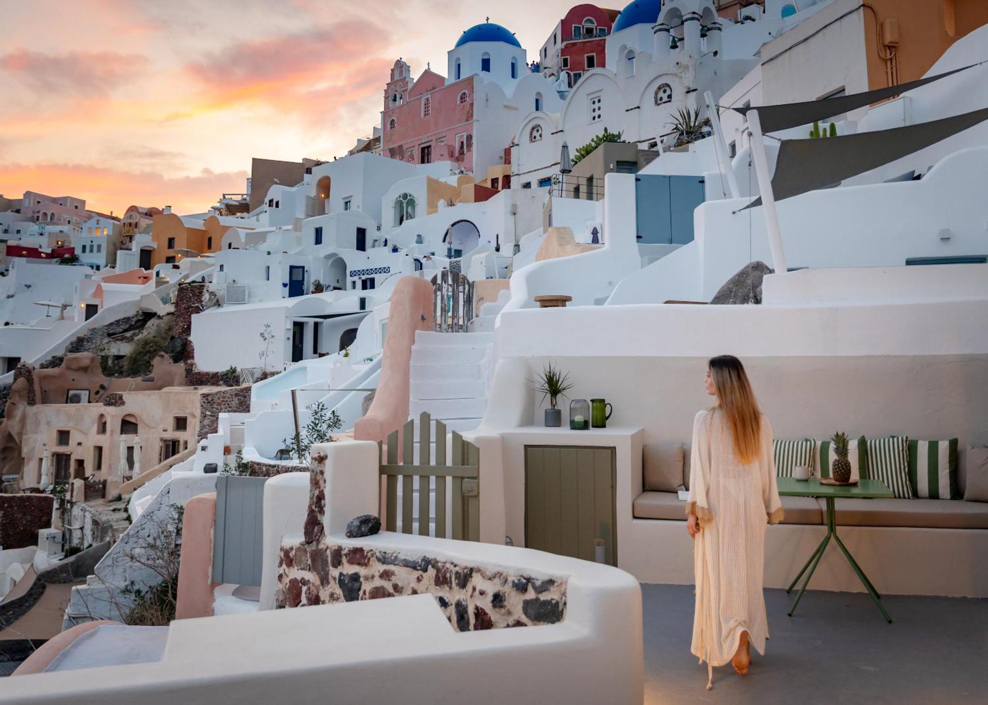Kyrkos Collection Oia (Santorini)