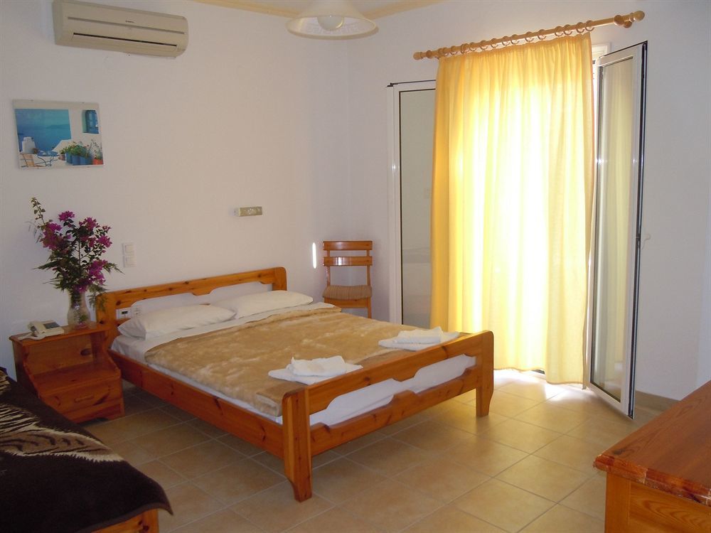 Atlas Guest house Karterados (Santorini)
