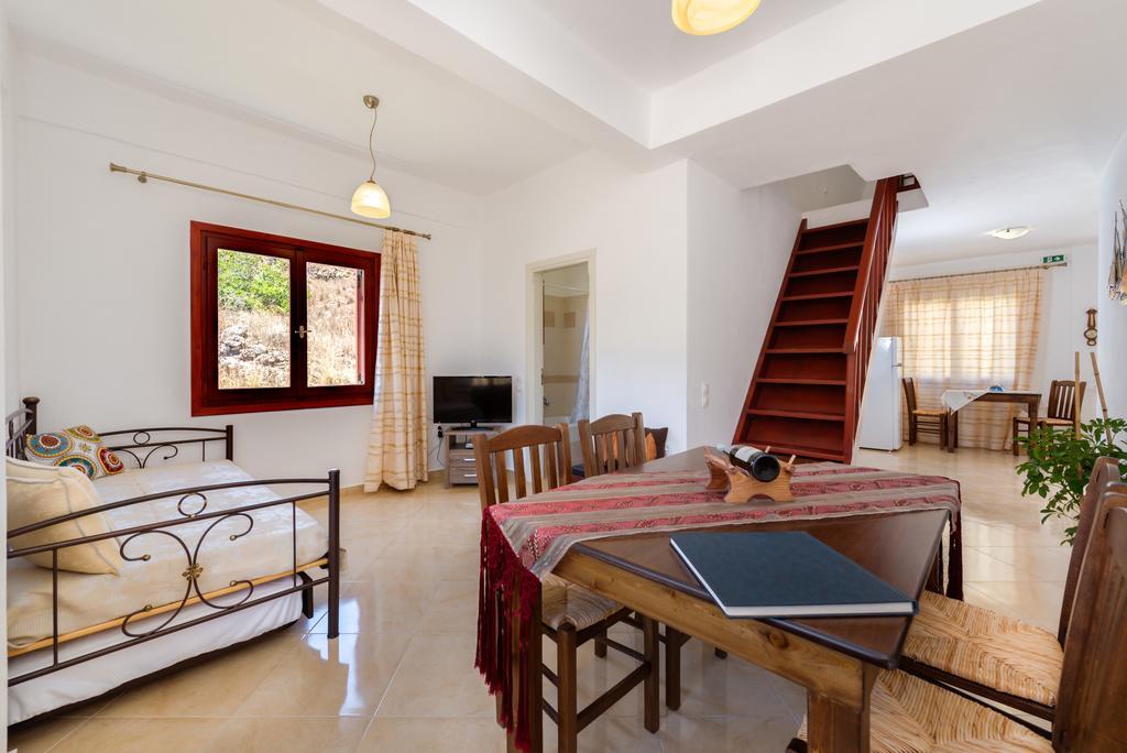 Aspalathos Apartment *