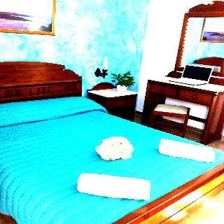 Aparthotel Emmanouela & 2*