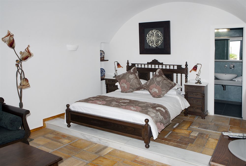 Anteliz Hotel Fira (Santorini)