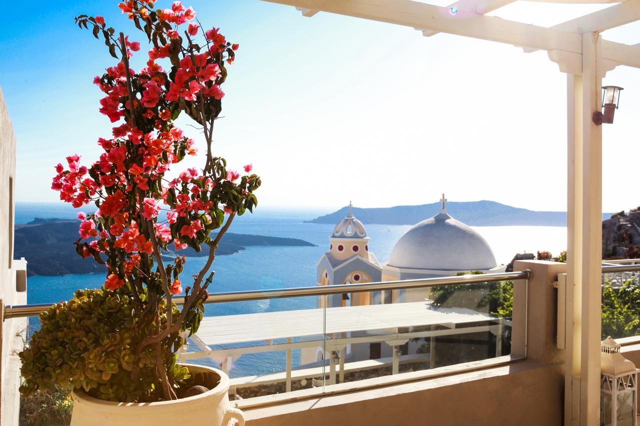 Lava & Lounge Aparthotel Fira (Santorini)