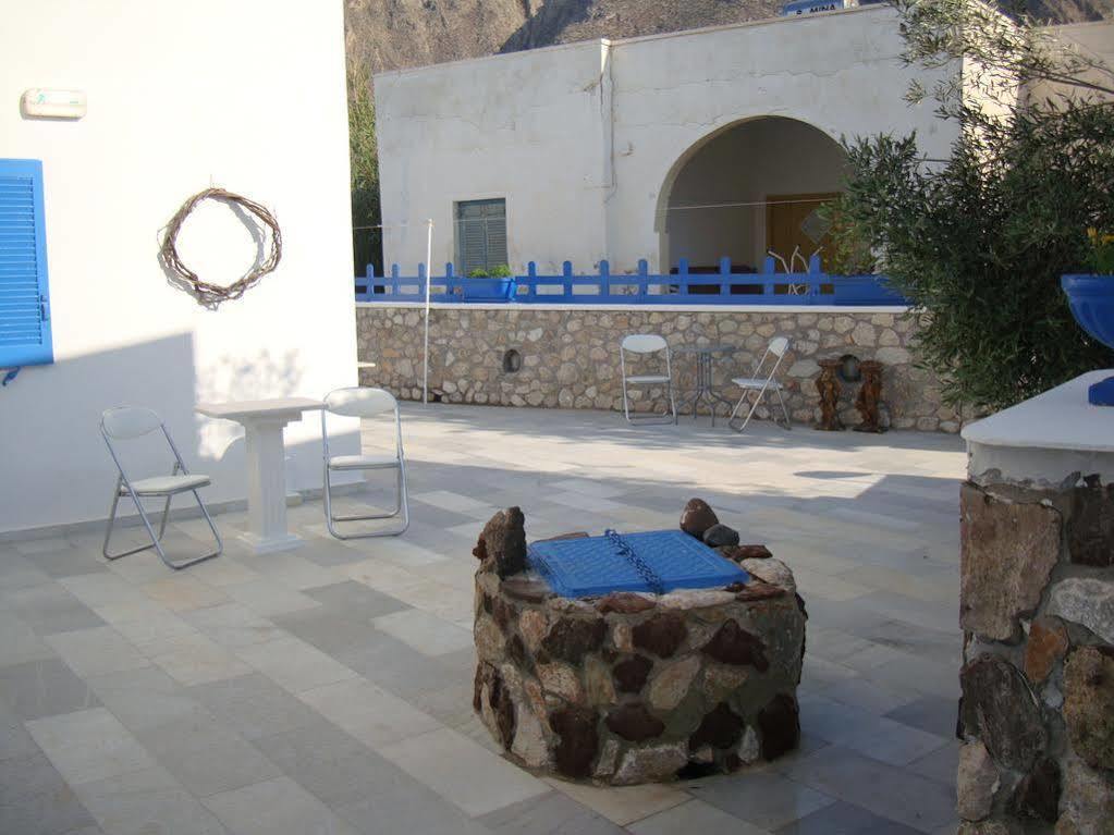 Marousi Perissa (Santorini)