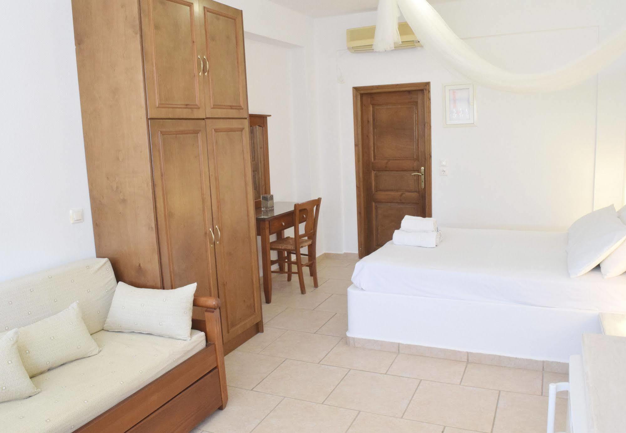 Santorini Mesotopos 3* Fira (Santorini)