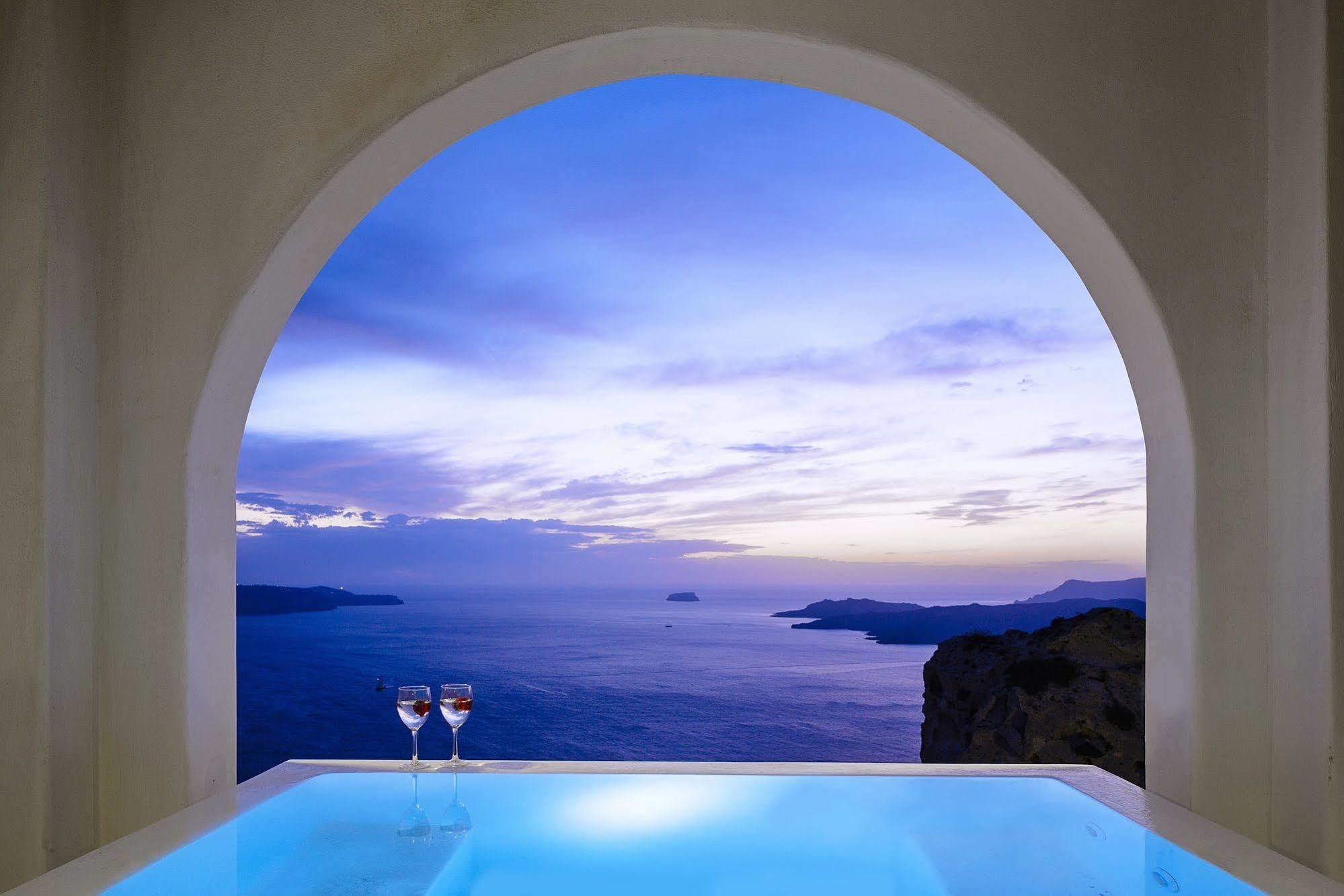 Aparthotel Azzurro Messaria (Santorini)