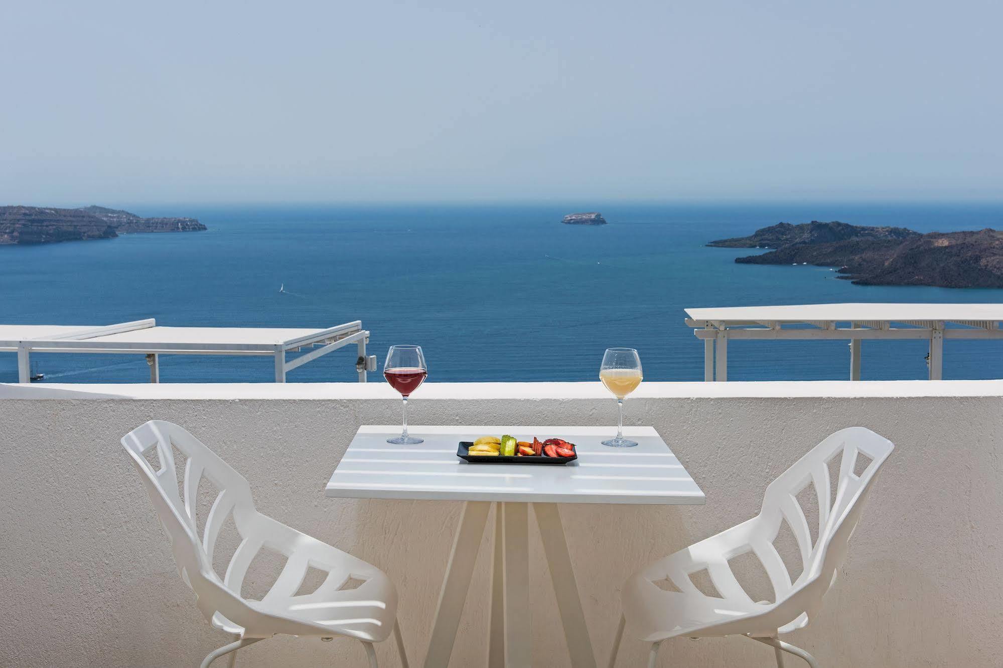 Aparthotel Azzurro Messaria (Santorini)