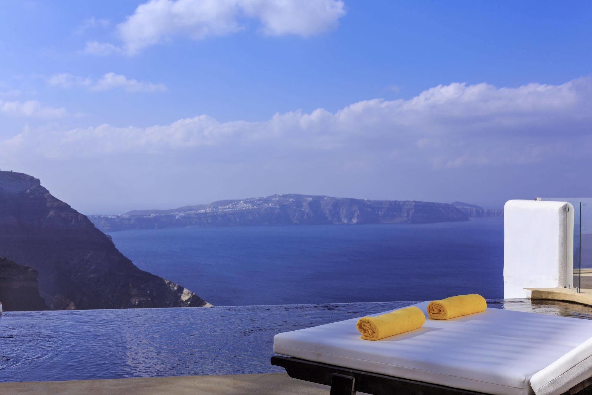 Azzurro Aparthotel Messaria (Santorini)