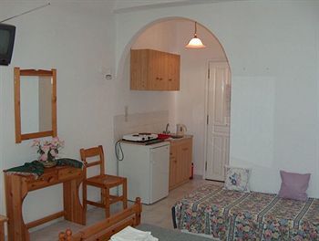 Apartment Irineos *
